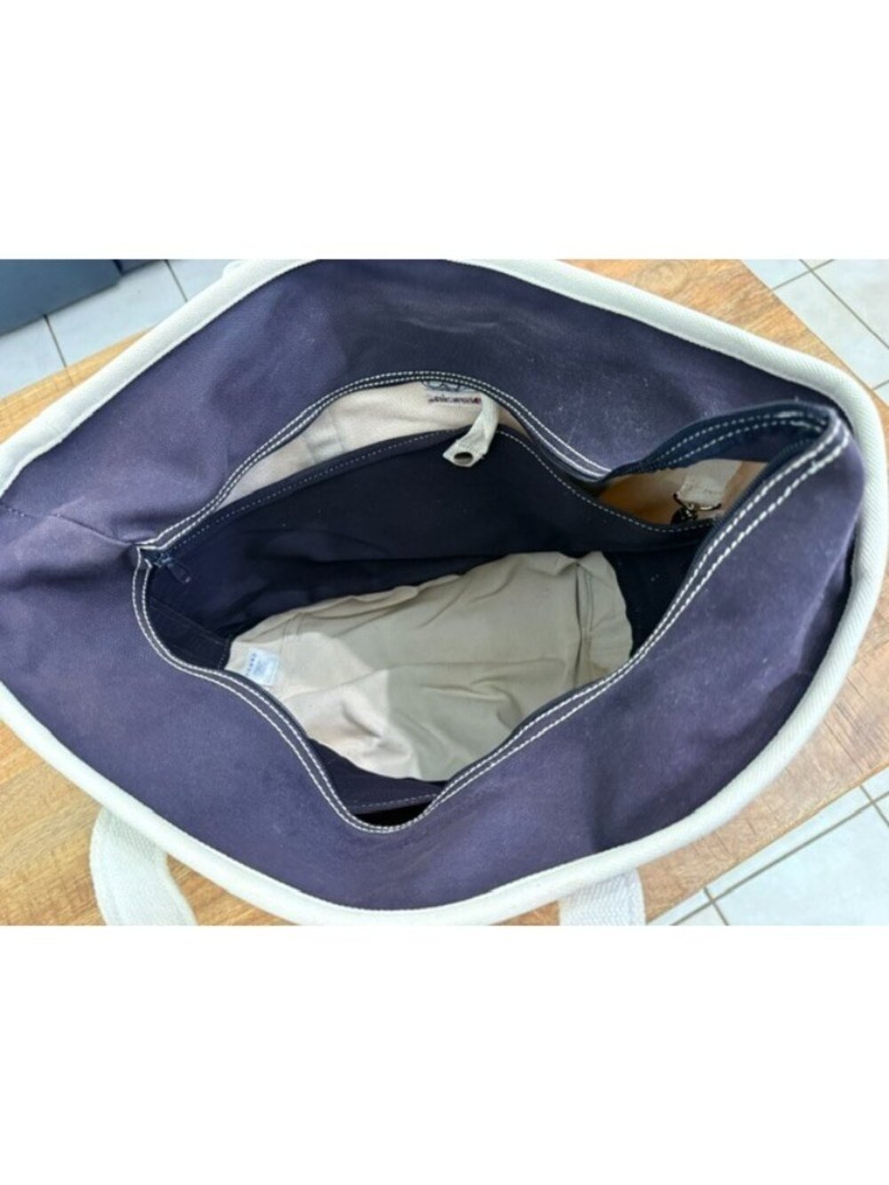 Lands End Heavy Duty Canvas Boat Tote XL Cream Navy USA Retro Zip Zipper Spots - Picture 13 of 16